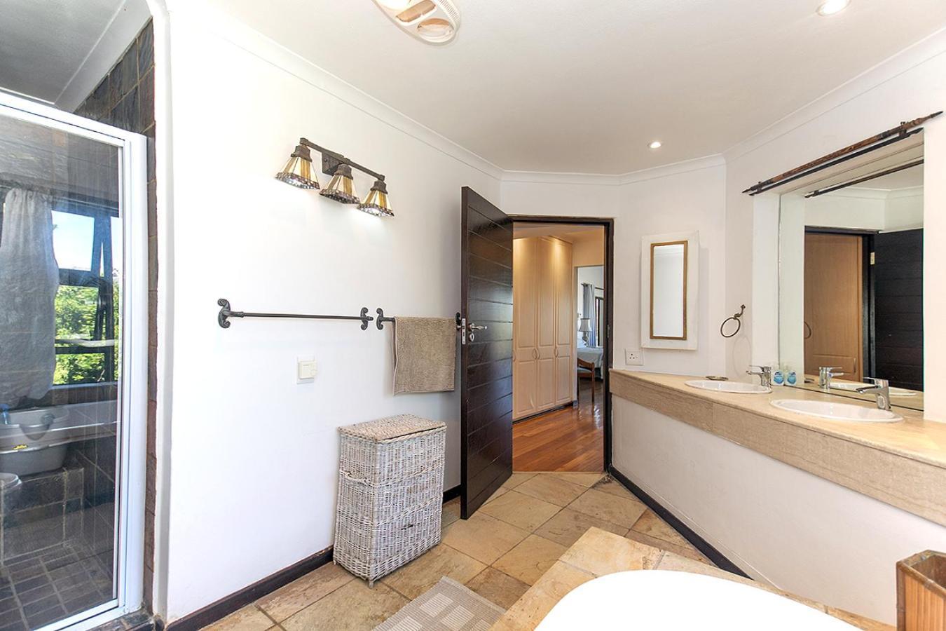 Sleepers Nest Holiday home *